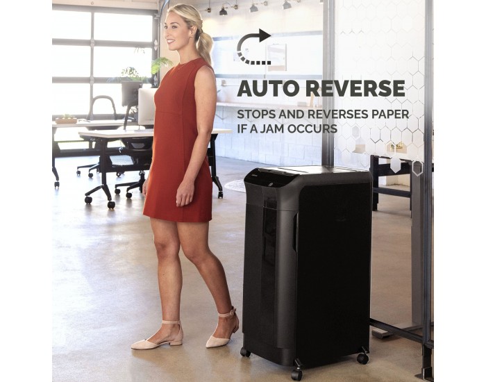 Шредер за унищожаване на документи Fellowes Automax 600M, P-5, Micro-Cut, 83 L, черен, време за работа 45 мин, време за почивка 30 мин