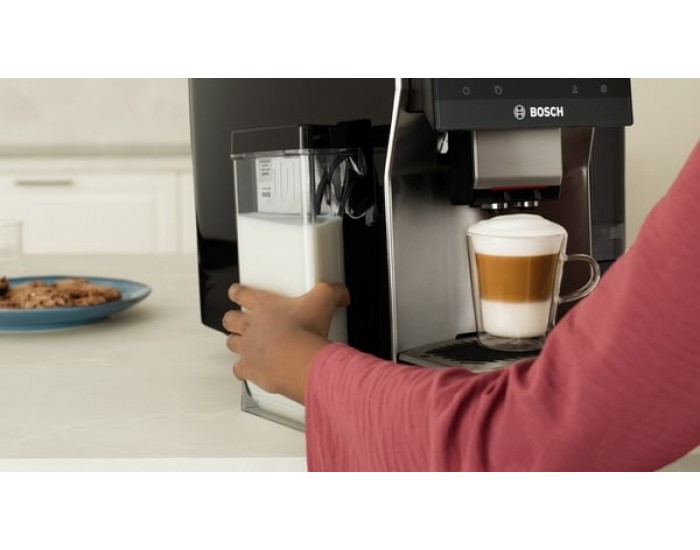 Bosch Кафе автомат VeroCafe TQE80703, серия 8