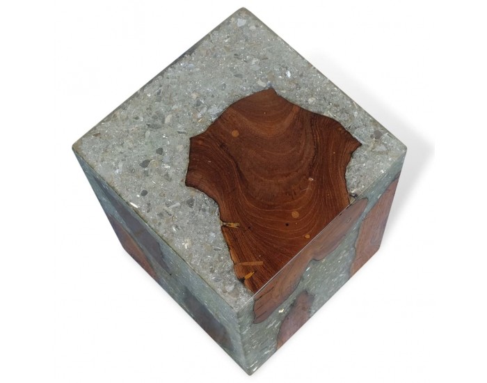 Sonata H Табуретка, тиково дърво масив и смола