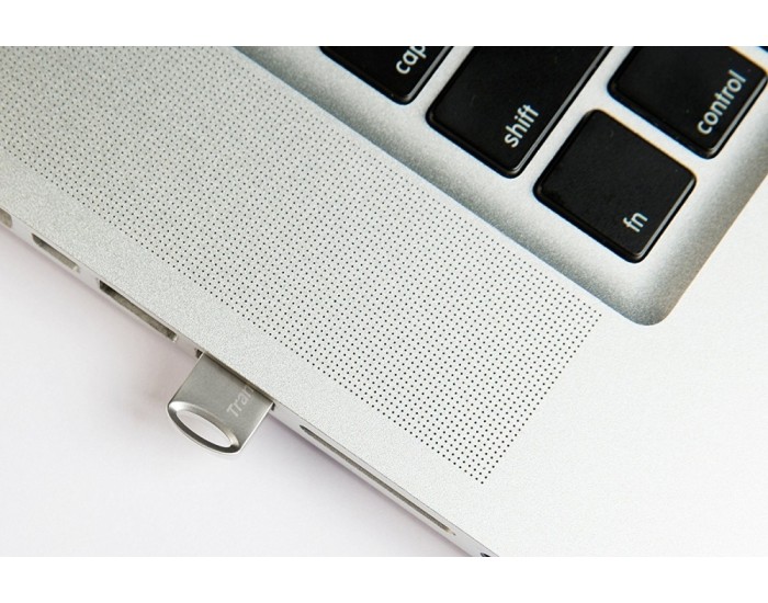 Памет Transcend 64GB JETFLASH 710, USB 3.1, Silver Plating Памет Transcend 64GB JETFLASH 710, USB 3.1, Silver Plating