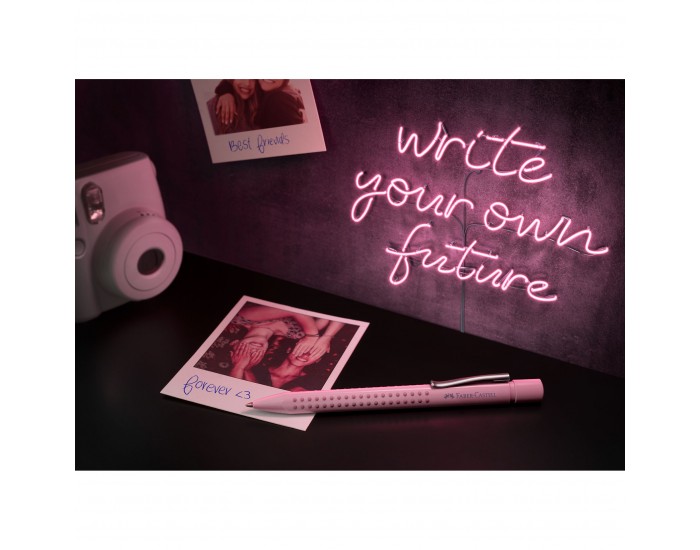 Faber-Castell Автоматичен молив Grip 2010 0.5 mm, цвят розови сенки Faber-Castell Автоматичен молив Grip 2010 0.5 mm, цвят розови сенки