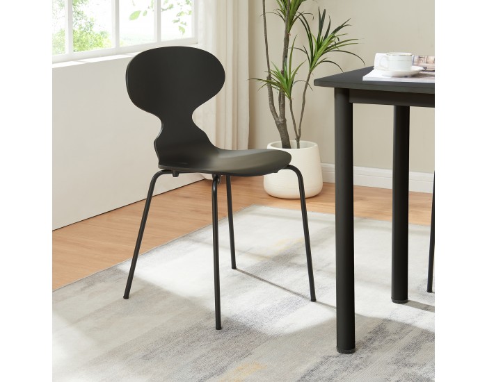 Комплект трапезарни столове Kil от 4 черни []