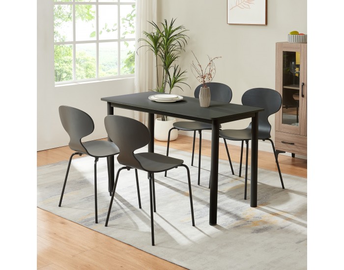 Комплект трапезарни столове Kil от 4 черни []