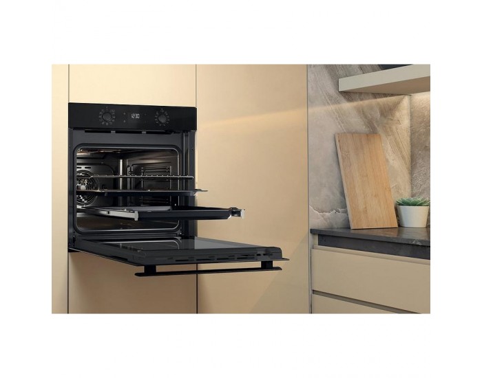 Фурна за вграждане Whirlpool OMR58HU1B , 71 , Push бутони , А+ , Почистване с пара