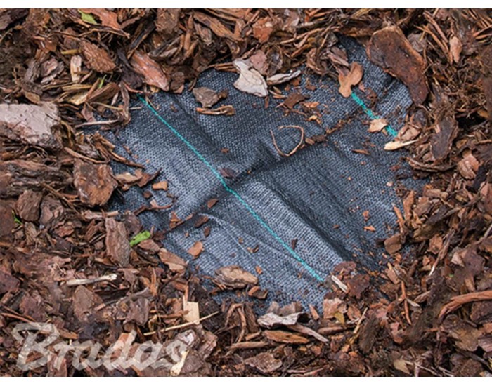 Покривало (агротекстил) от тъкан текстил против плевели Bradas 70гр. PP черно UV, 1.1 х 5м